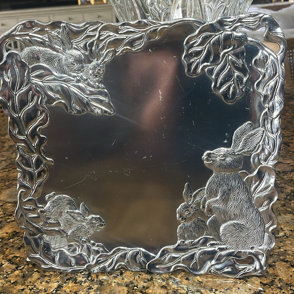 Vintage Arthur Court 12 in.² aluminum bunny platter intricate rabbit & foliage